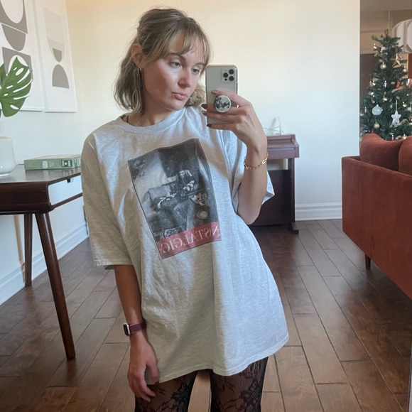 Nostalgic T-shirt - Picture 1 of 5